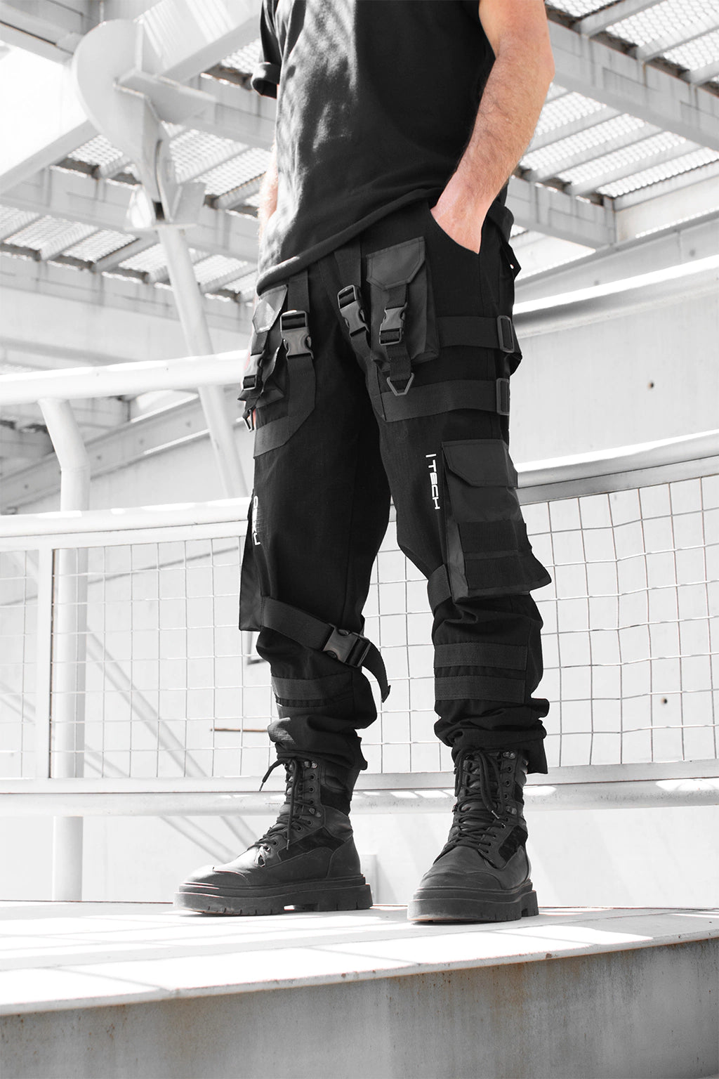 Pantalón Cargo [HEAD SHOOT]