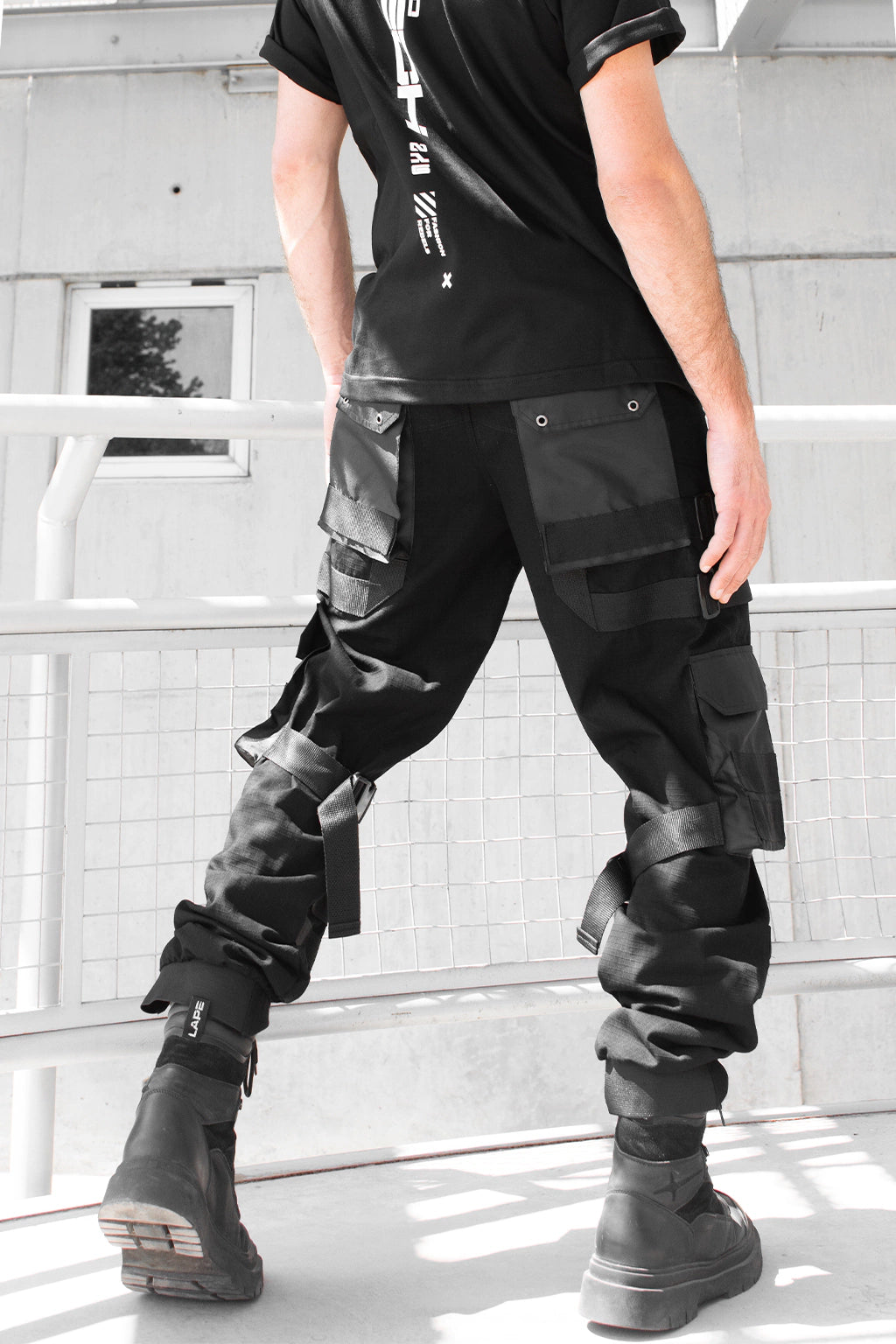 Pantalón Cargo [HEAD SHOOT]