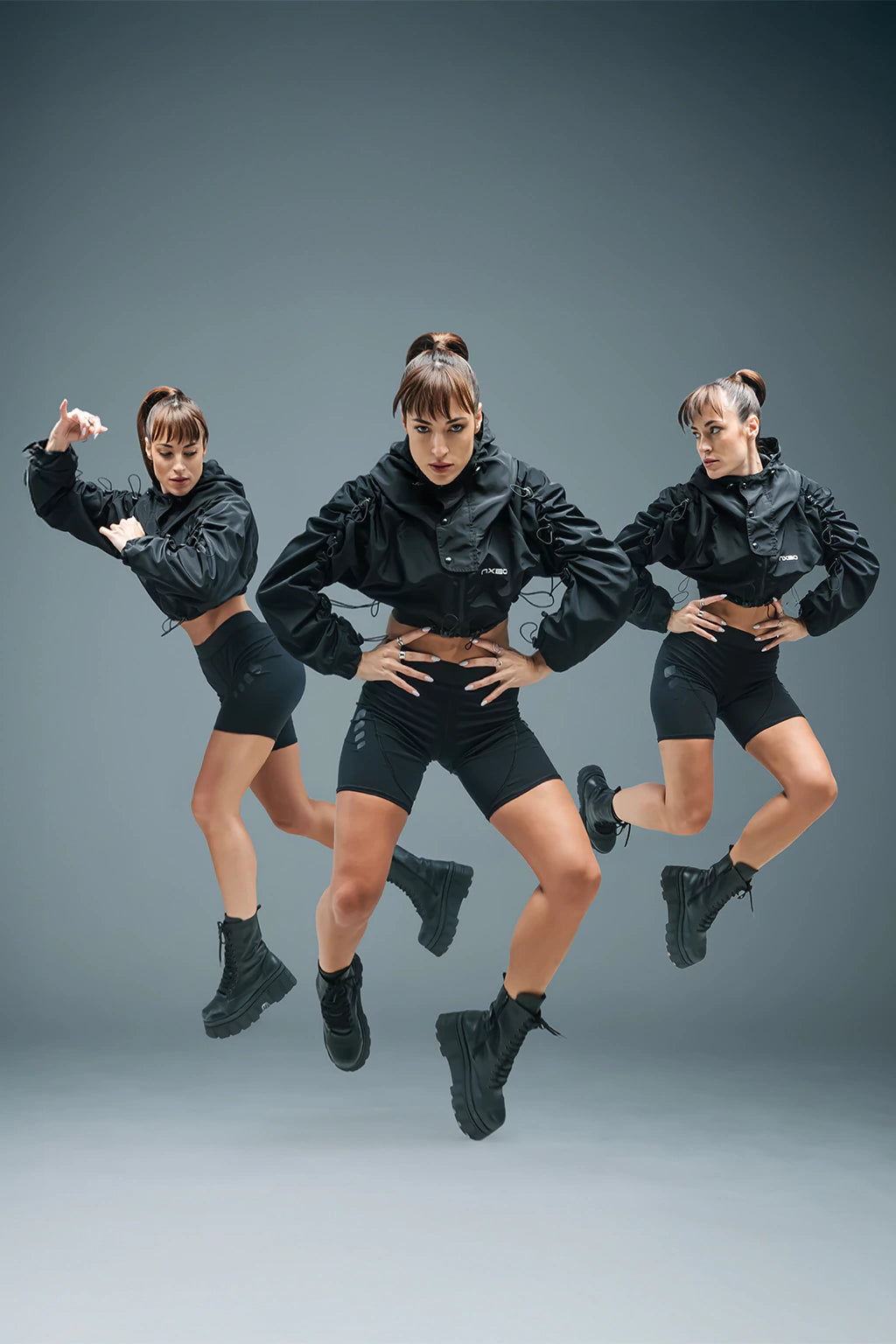 Crop [ Connection ] Negra